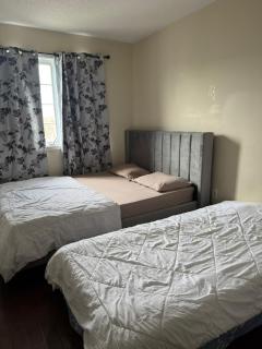 Relaxing Townhouse Room with Fast Toronto Access - Toronto - 8