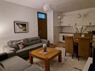 C Street Apartment - Pristina - 7
