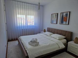 C Street Apartment - Pristina - 1