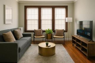 1BR 1BA Windy City Hideout - Lockwood rep - Chicago - 0