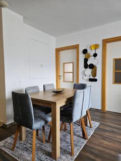 Urban Bulevar-Sarajevo Apartment - 2BR & Parking - Sarajevo - 4