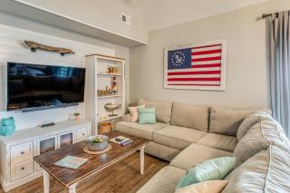 Gorgeous OIB Escape with Dock and Canal View! - Ocean Isle Beach - 6