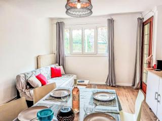 Holiday Home Villeneuve Plage by Interhome - Villeneuve-Loubet - 4