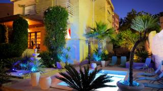 Beach Villa at top location - 8