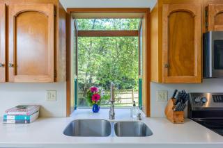 Sandy Beachfront, Hot Tub, Pet-friendly, Kayaking - - 2