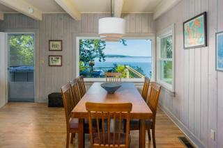 Sandy Beachfront, Hot Tub, Pet-friendly, Kayaking - - 8
