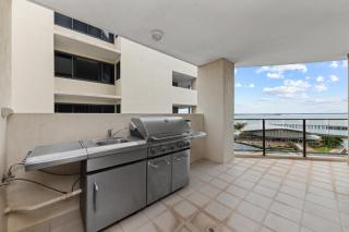 Idyllic Harbour Views Large Balcony Pool & BBQ - Darwin - 3
