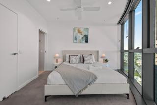 Queens Wharf-Modern 3BR with Stunning View and Parking - Brisbane - 4