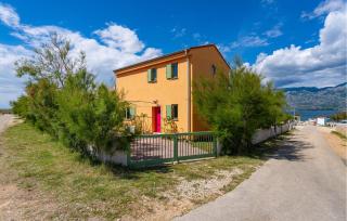 1 Bedroom Pet Friendly Home In Razanac - Ražanac - 2