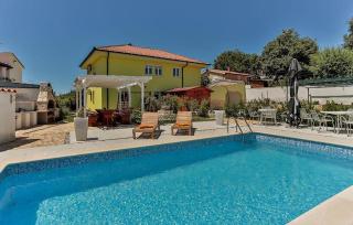 4 Bedroom Gorgeous Apartment In Medulin - Medulin (Medolino) - 1