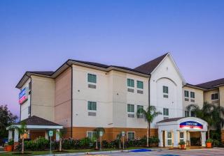 Candlewood Suites Lake Jackson by IHG - Lake Jackson - 2