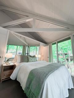 Lakefront Treetop Village 2Bed3BAPools-6PP - 3