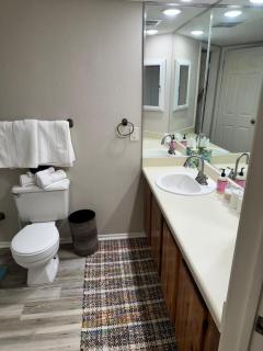 Cozy Beachside Condo with Pool view - Corpus Christi - 7