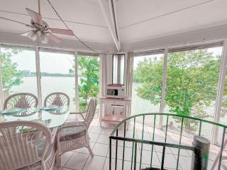 Lakefront Treetop Village 2Bed3BAPools-6PP - 6