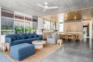 Driftwood Three - Villa With Pool Clarks Beach - 6