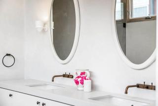 Driftwood Three - Villa With Pool Clarks Beach - 2