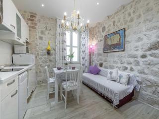 L & L Old Town Apartments - One bedroom Apartment Lavander - Dubrovnik - 0