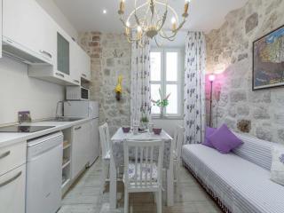 L & L Old Town Apartments - One bedroom Apartment Lavander - Dubrovnik - 8