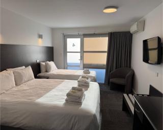 Brighton Hotel Motel - 5