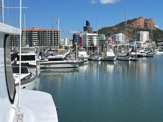 Independent Marina Accomodation - Townsville - 3
