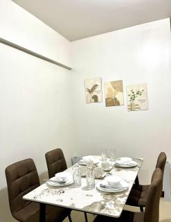 Ivory Tower's Home Stay - Manila - 7