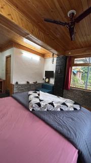 Sukoon Villa Wooden Home Stay - Jāmb - 7