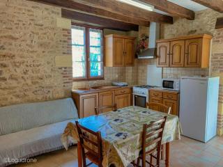 Charmante maison de campagne avec jardin, idéale pour visiter la Dordogne et la Vézère - FR-1-616-143 - Saint-Chamassy - 5