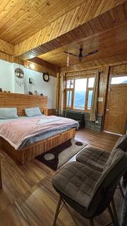Sukoon Villa Wooden Home Stay - Jāmb - 8