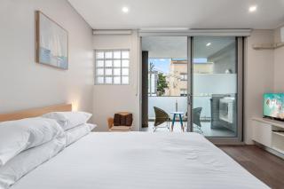 Bright Studio with Balcony near Coogee Beach - Sydney - 4