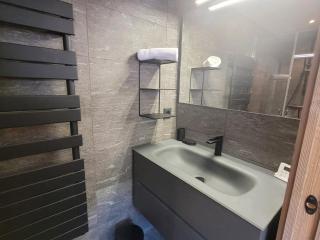 Appartement chic 6 pers, centre village, proche commodités - FR-1-598-189 - 1