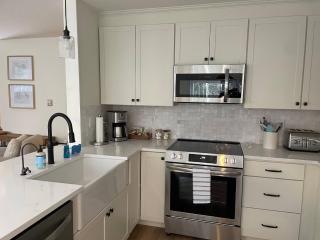 NEW 2025 Sugarbush Bridges Resort Outpost - Warren - 4