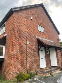 Luxury 3BR, Sleeps 8, Parking - Dartford - 5