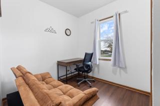 1 Bedroom Plus Office, Apartment in Chicago South Suburbs Near Indiana - - 0