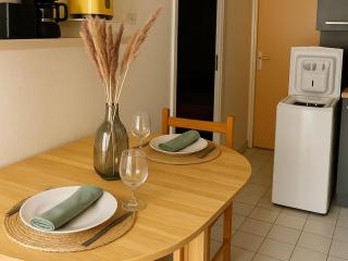 Pavillon climatisé 2** à 10 min de la plage - 2 chambres, cuisine équipée, parking sécurisé - FR-1-732-47 - 2