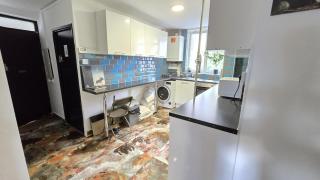 E1 Stay Near Towerbridge - 2