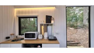 Sunset Vine at Wonganella Estate 2 by Tiny Away - 4