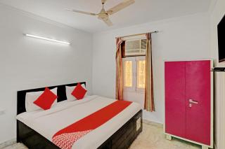 Hotel O Red Apple Home - 9