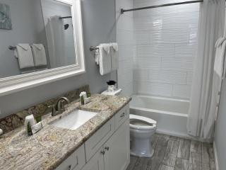 Beachgate Condo Suites and Hotel 217 condo - 6