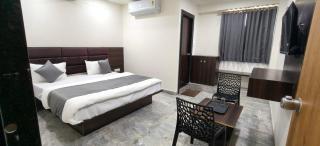 The Gravity Hotel - Ahmedabad - 3
