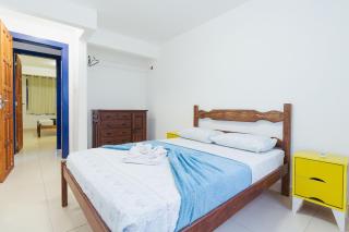 Casa com garagem - 300m da Rua das Pedras - 1