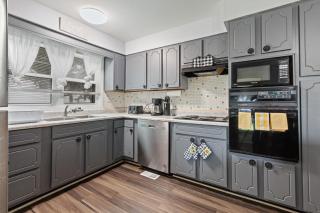 2 Bedroom Plus Office Room, Apartment in Chicago South Suburbs Near Indiana - - 5