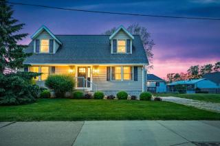 Cedar Point, Kalahari, Sports Force, Hot tub, Fire pit, EV, Pets, Beach, Fireplace, Park - Huron - 5