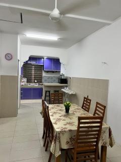 Dlaili Homestay - Tanjung Karang - 4