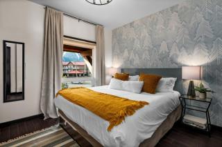 Chic Mountain View - Pool & HotTub - Fireplace - BBQ! - Canmore - 8