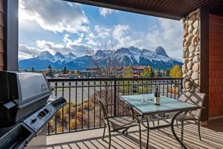 Chic Mountain View - Pool & HotTub - Fireplace - BBQ! - Canmore - 5