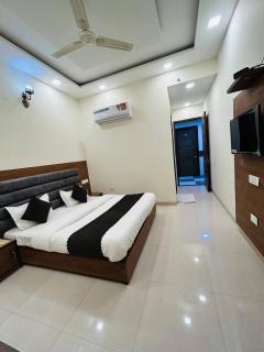 Hotel PC View Mysuru !! Bar ! Restaurant ! Parking ! Lift ! Top Rated and Most Awarded Property - Mysore - 3