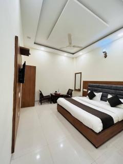 Hotel PC View Mysuru !! Bar ! Restaurant ! Parking ! Lift ! Top Rated and Most Awarded Property - Mysore - 1