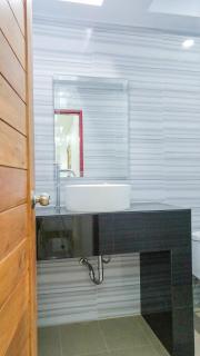 Studio in townhouse with private bath room and kitchenette - Amphoe Phra Khanong - 3