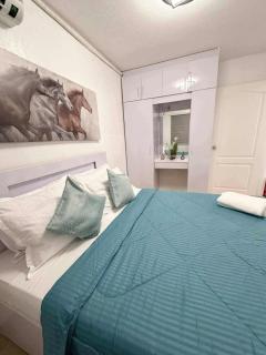 2BR Condo with Free Pool and Wifi beside SM Ecoland - 0