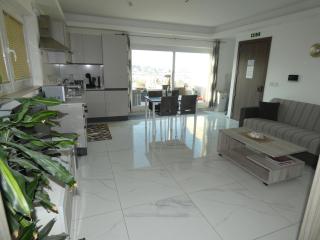 Terrace View - Stylish 2 Bedrooms Penthouse AC-WIFI - 1